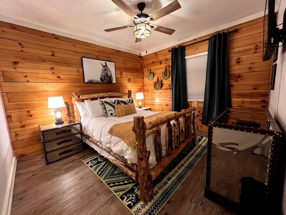 The Horse Cabin At Natural State Cabins Morning Star 外观 照片